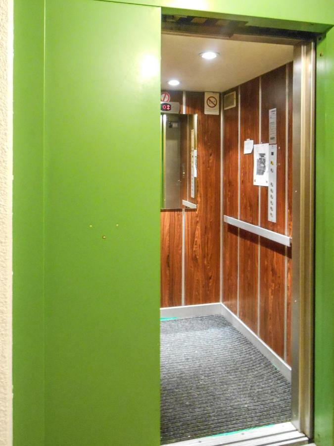 Ferienwohnung Meilleur Emplacement Hypercentre Avec Parking Privatif Souterrain Chamonix Exterior foto